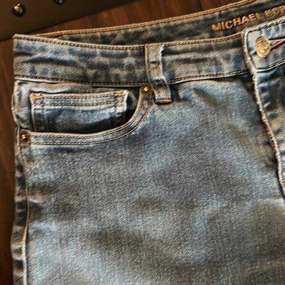 Michael Kors  Jean Shorts- size 2 - Picture 12 of 12